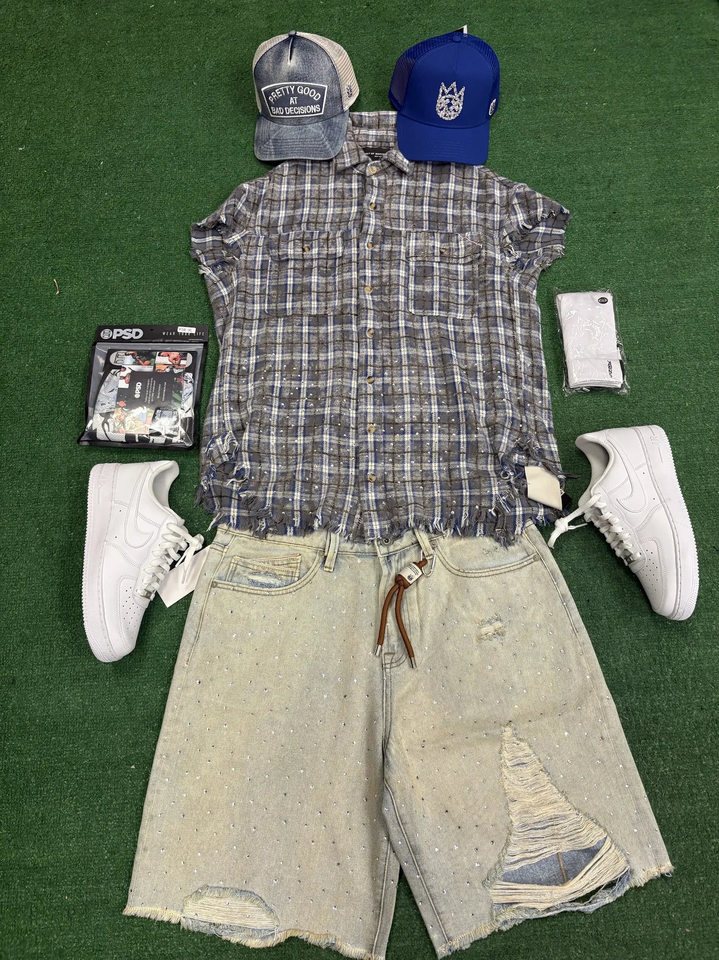 CULT GRUNGE SHORTS IN ANTIQUE