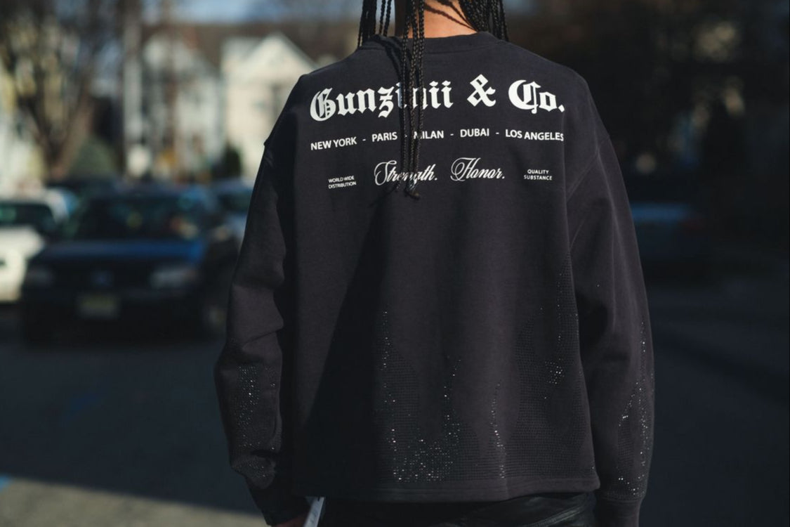 GZ547 Black Sweatshirt