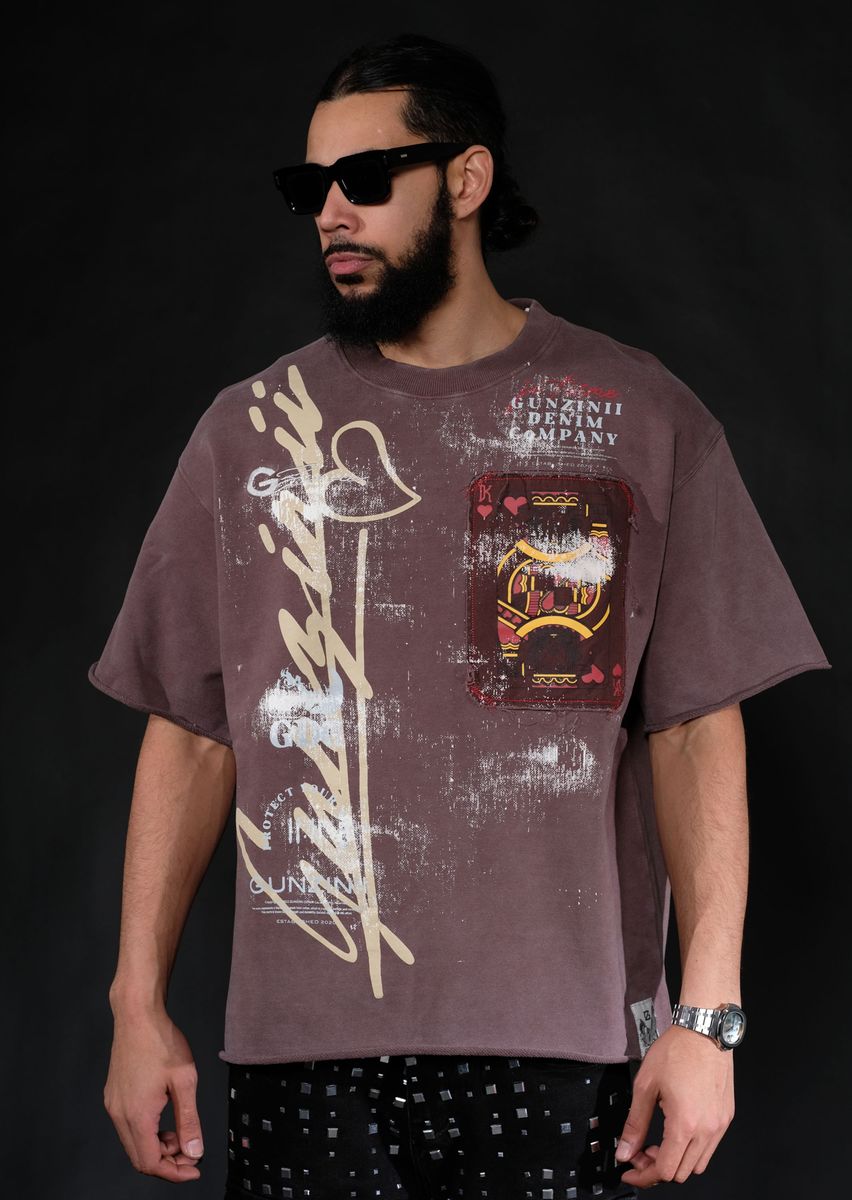 GUNZINII / BROWN KING OF HEARTS TEE