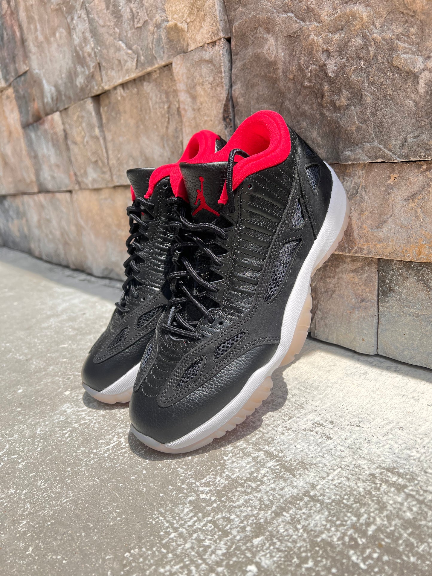 Air Jordan 11 Low IE “Bred”