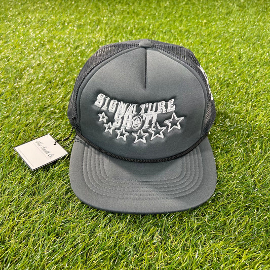 Signature Shot Trucker Hat (Charcoal Grey/Wte)