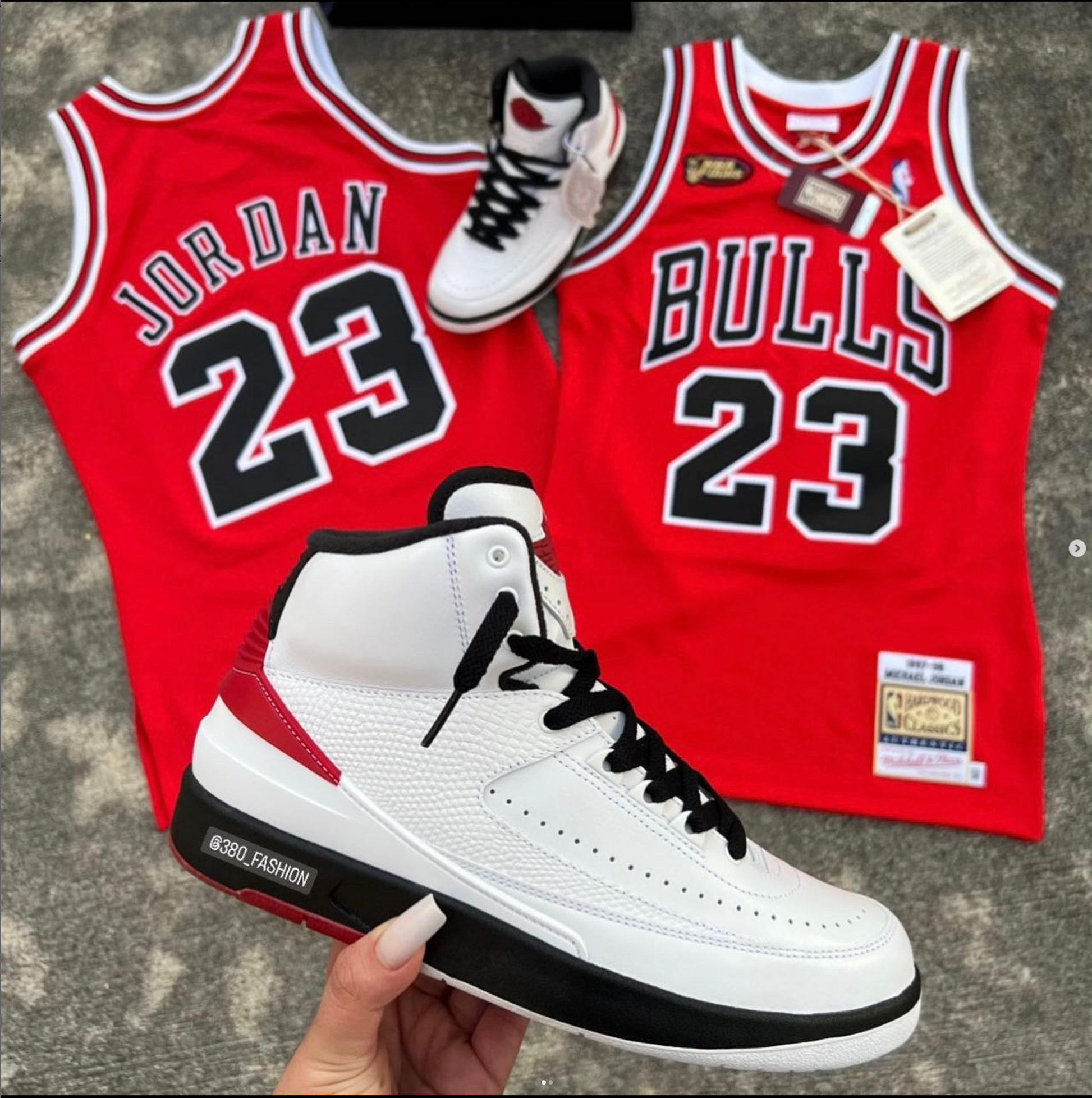 Men, Boys, Teens, Gifts, Wmns, Girls, Urban, Style, Fashion, Men's Shoes, Sneakers, Running Shoes, Basketball Shoes, WMNS Air Jordan 2 Chicago, Jumpman, Michael Jordan, Women's Shoes, Shoes For Teens, Chicago, White Shoes, Black Shoes, Red Shoes, White, Red, Black, Chicago Bulls, High Top Sneakers